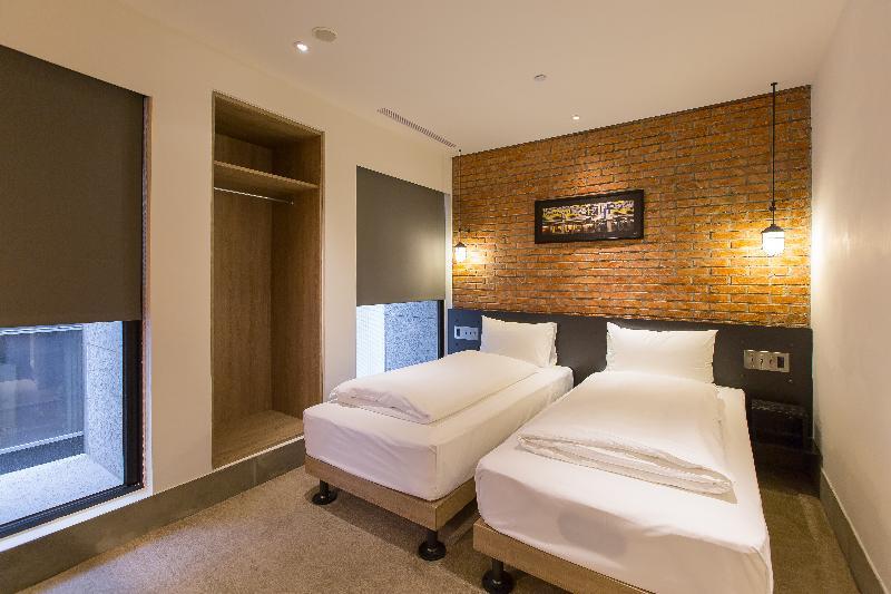 Check Inn Taipei Songjiang Luaran gambar